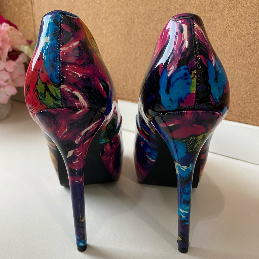 Steve Madden Floral Heels -GREAT CONDITION! - Picture 3 of 6